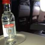 Можно ли провозить алкоголь в багаже самолета: правила и нормы, предполетный досмотр и наказание за нарушение устава авиакомпании