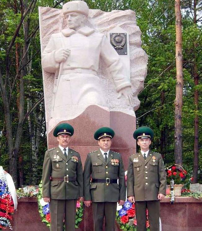 Памятник пограничникам, погибшим в бою на о. Даманский