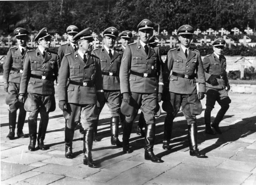 Офицеры гестапо
