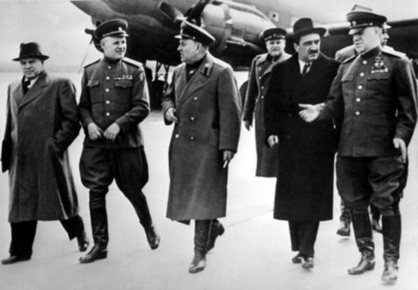 Микоян в Берлине в 1945 г.