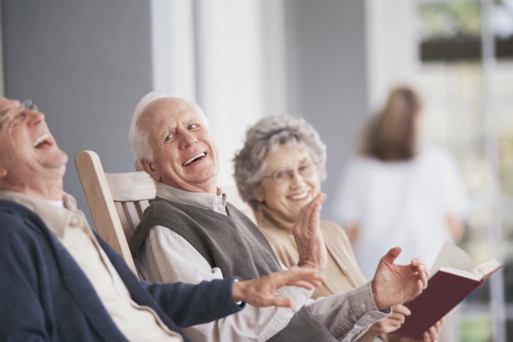 Радостные пенсионеры
