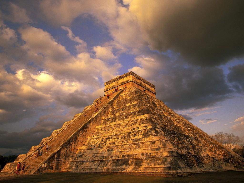 Пирамида в Чичен-Ица