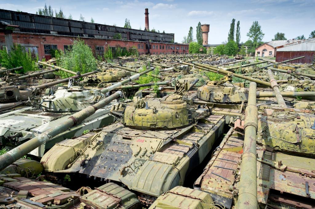 Кладбище танков в Харькове