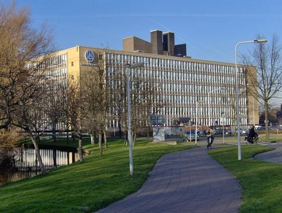 кампус лейденского университета