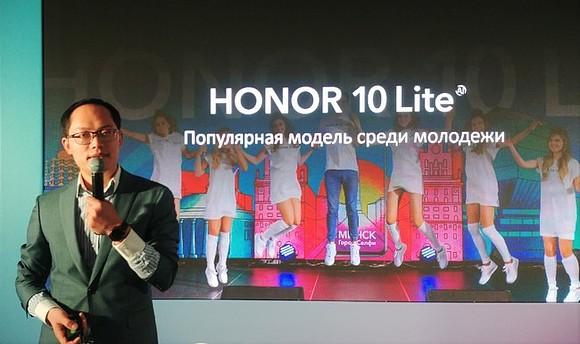 HONOR представил свой первый «i»нновационный телефон 10i