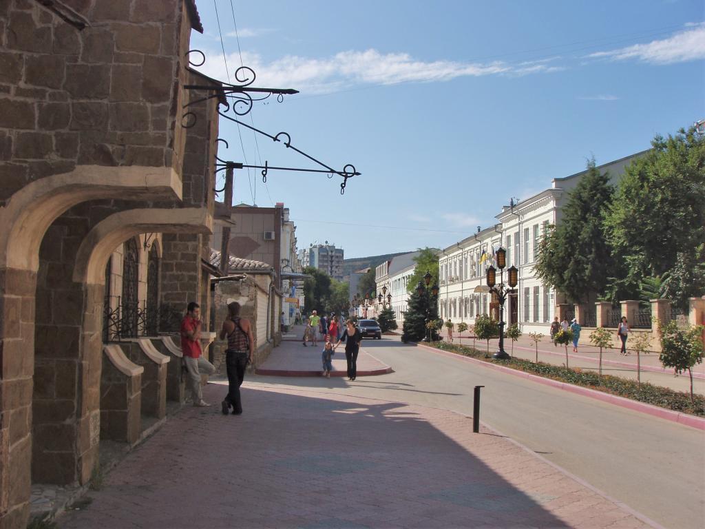 Улица в Феодосии