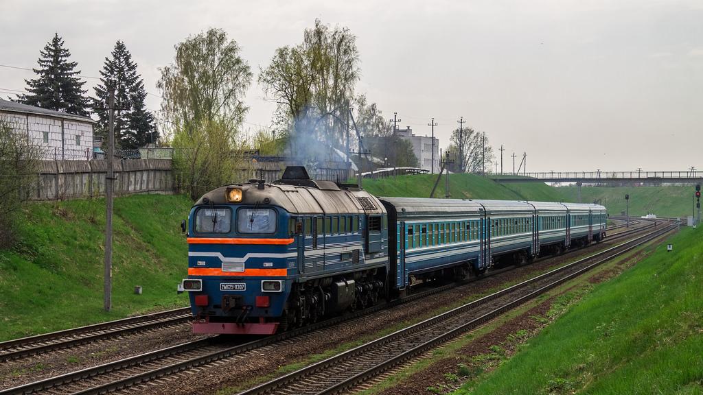 Пригородный поезд в Беларуси