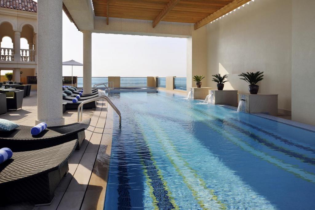 Отель Dubai Marriott Hotel Al Jaddaf 5* - бассейн