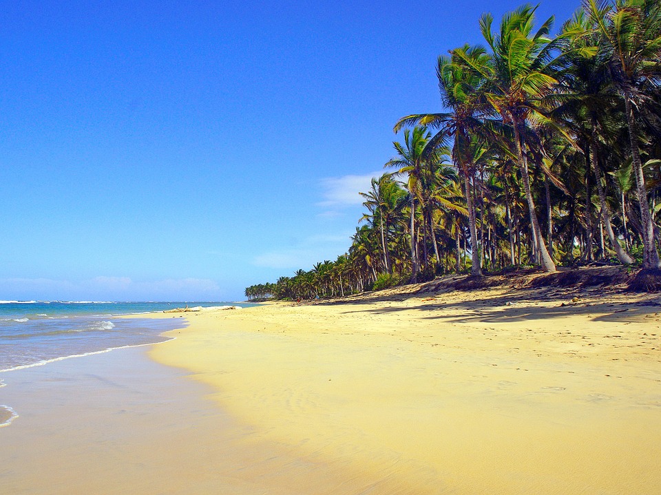 Пляж на берегу Карибского моря (Пунта-Кана)