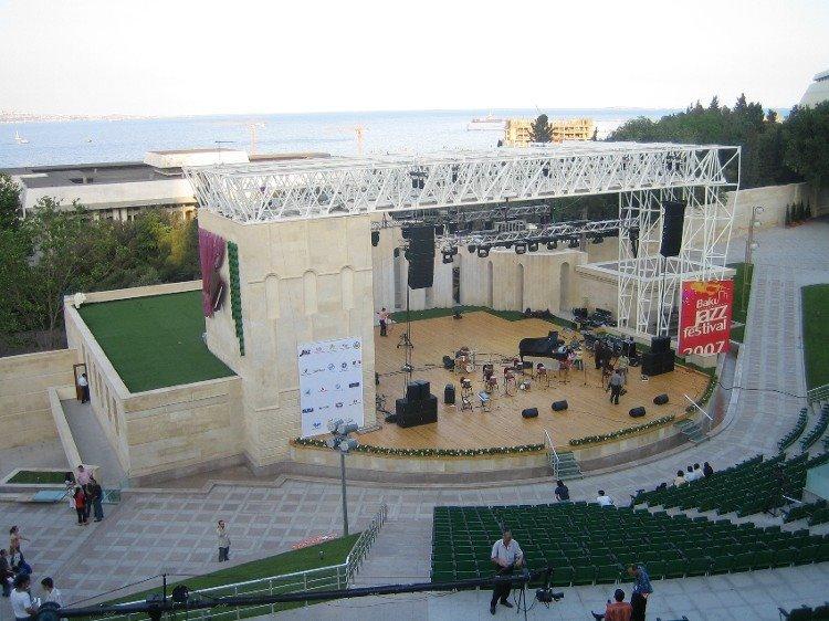 Зеленый театр Баку